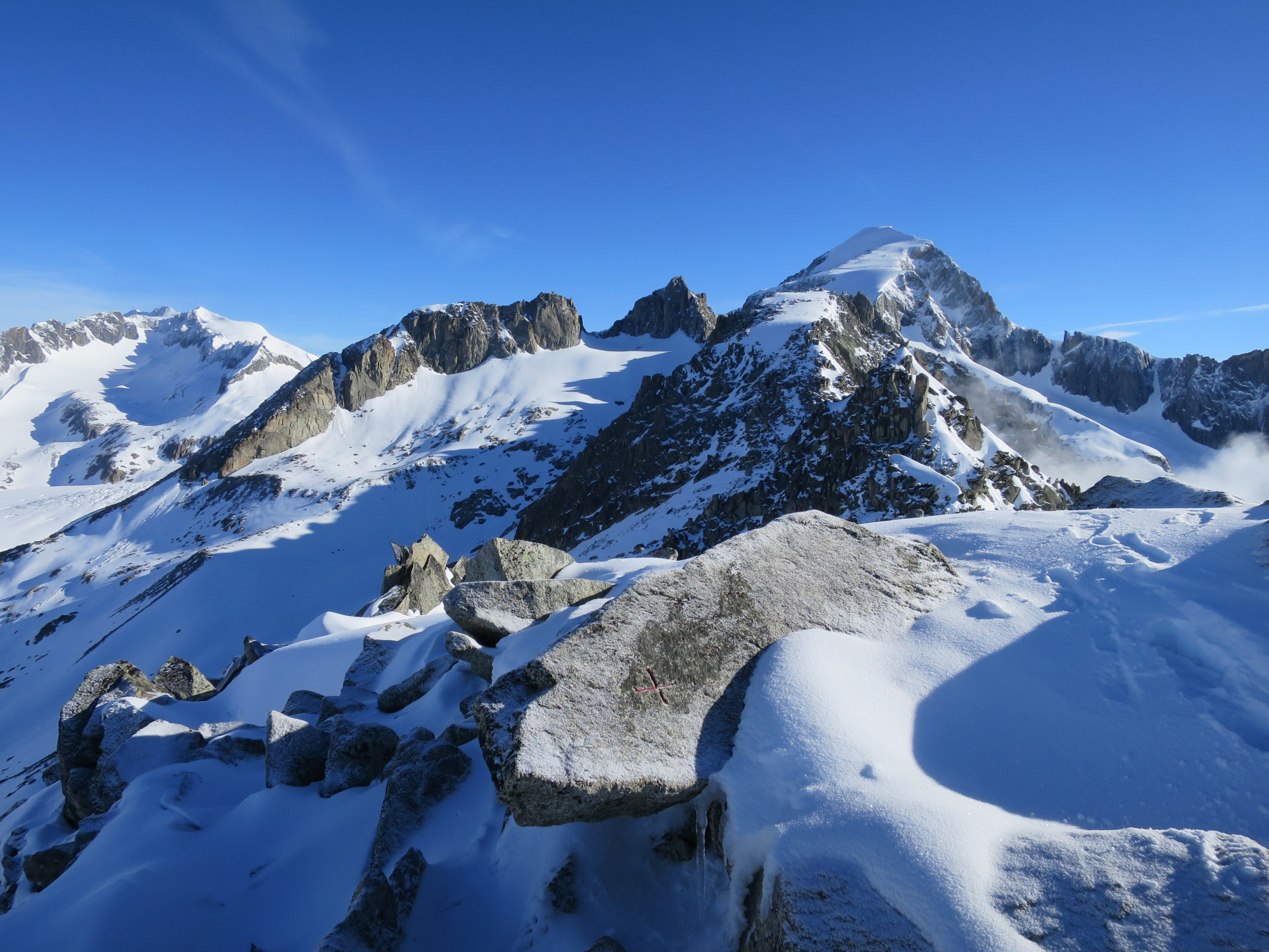 Klein FurkahornSidelen Hütte (3026m) (3026m) Aktuelle Verhältnisse