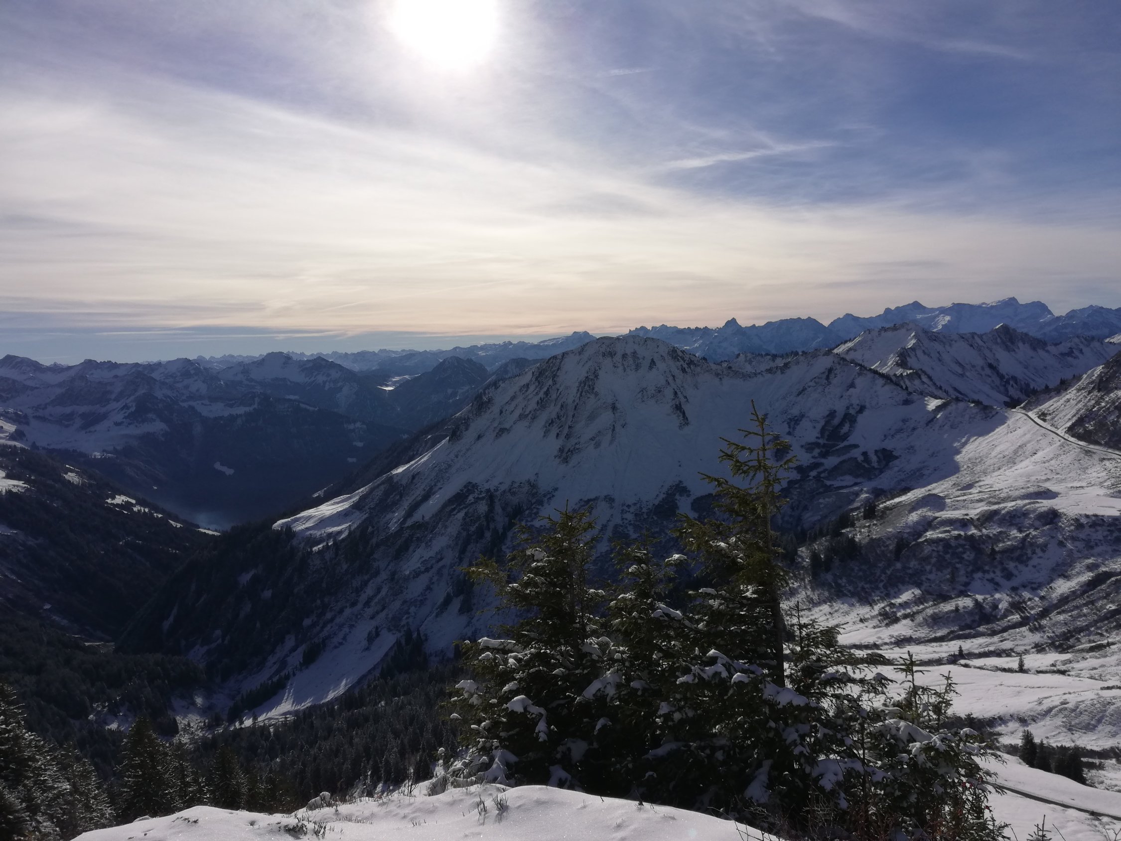 Portlakopf Portlahorn Sünserspitze (2010m) (2010m) Aktuelle