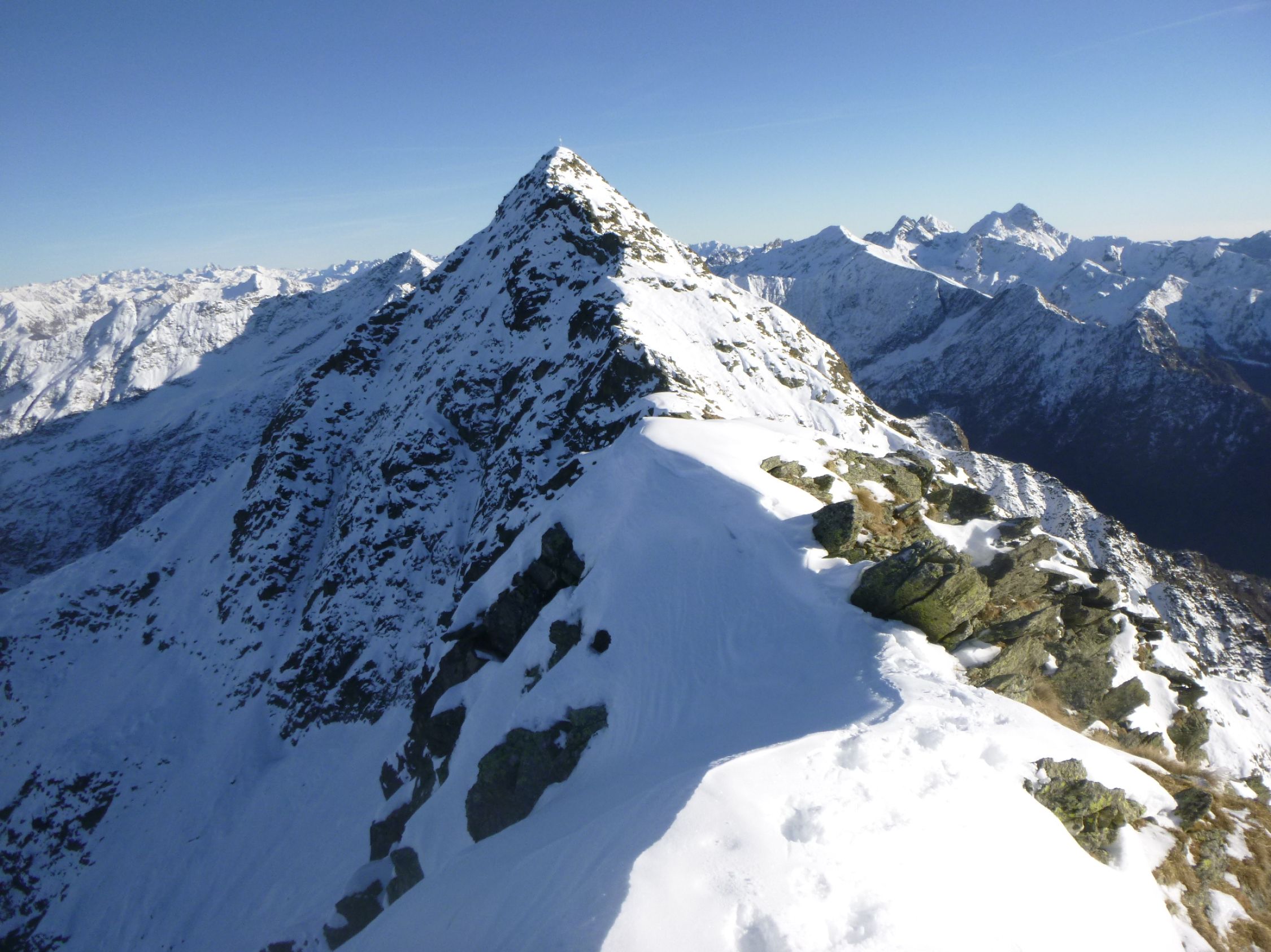 Monte Alto (Bergamasche) 2512m www.gipfelbuch.ch