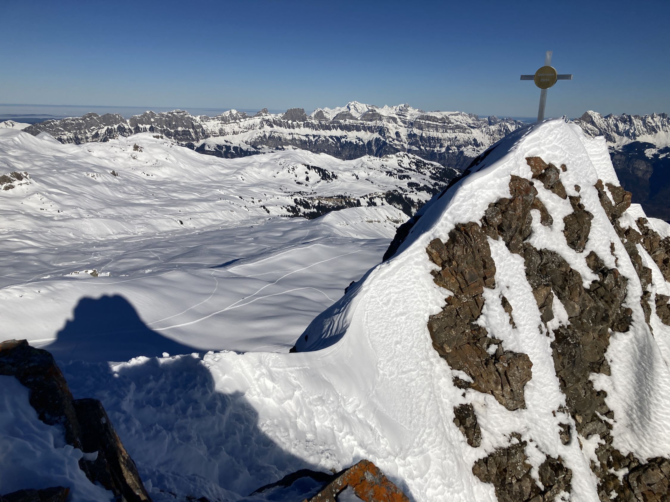 Spitzmeilen (2501m) Aktuelle Verhältnisse vom 18.12.2023 auf der Route