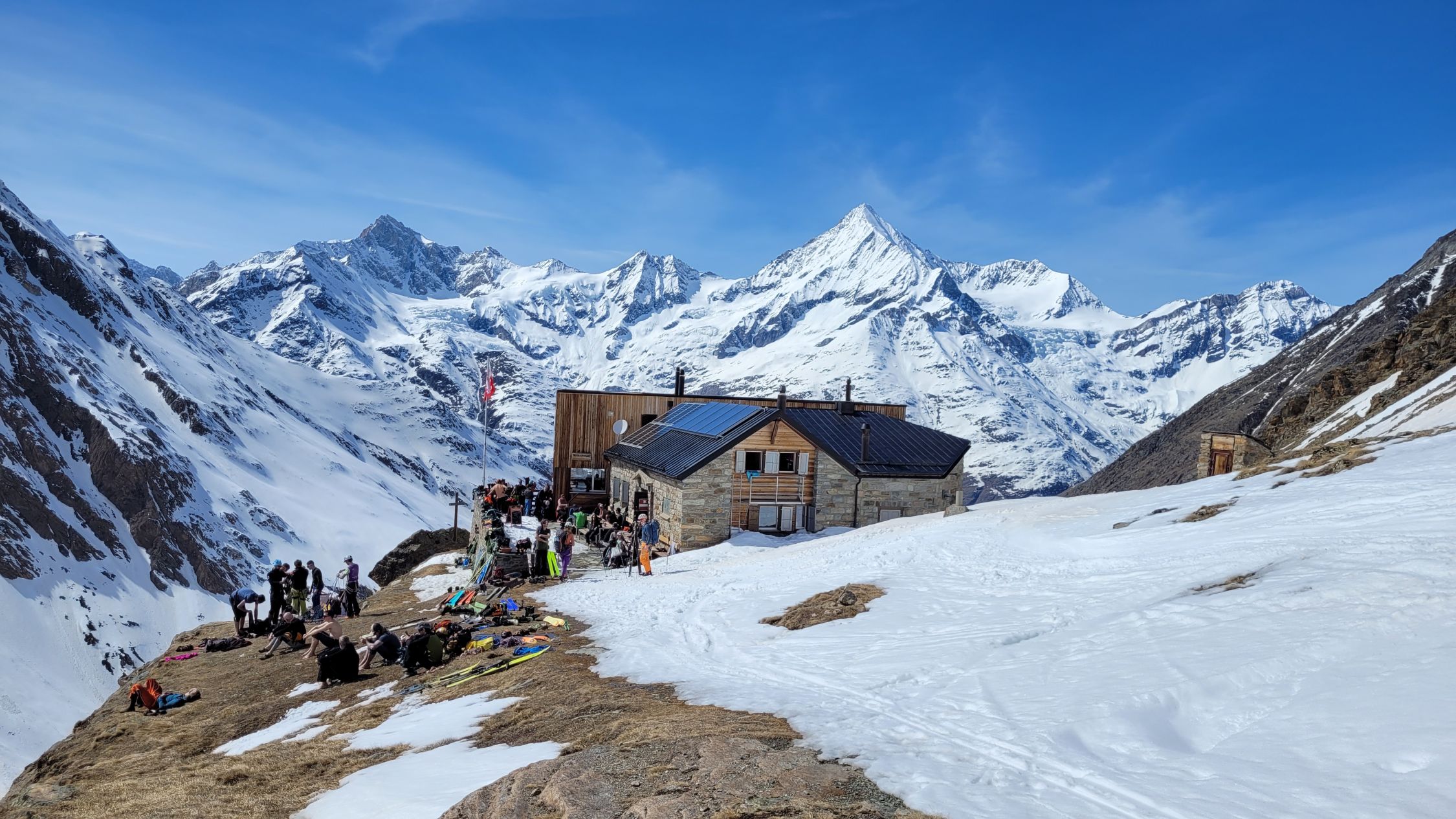 Alphubel (4206m) Aktuelle Verhältnisse vom 08.04.2024 auf der Route