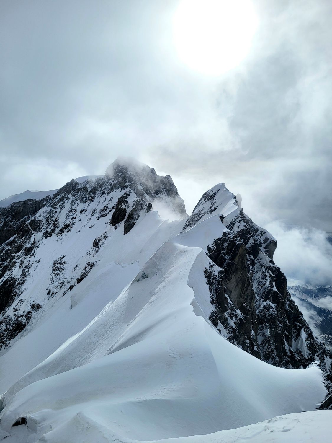 Aiguille de Rochefort (4001m) Aktuelle Verhältnisse vom 01.07.2024 auf
